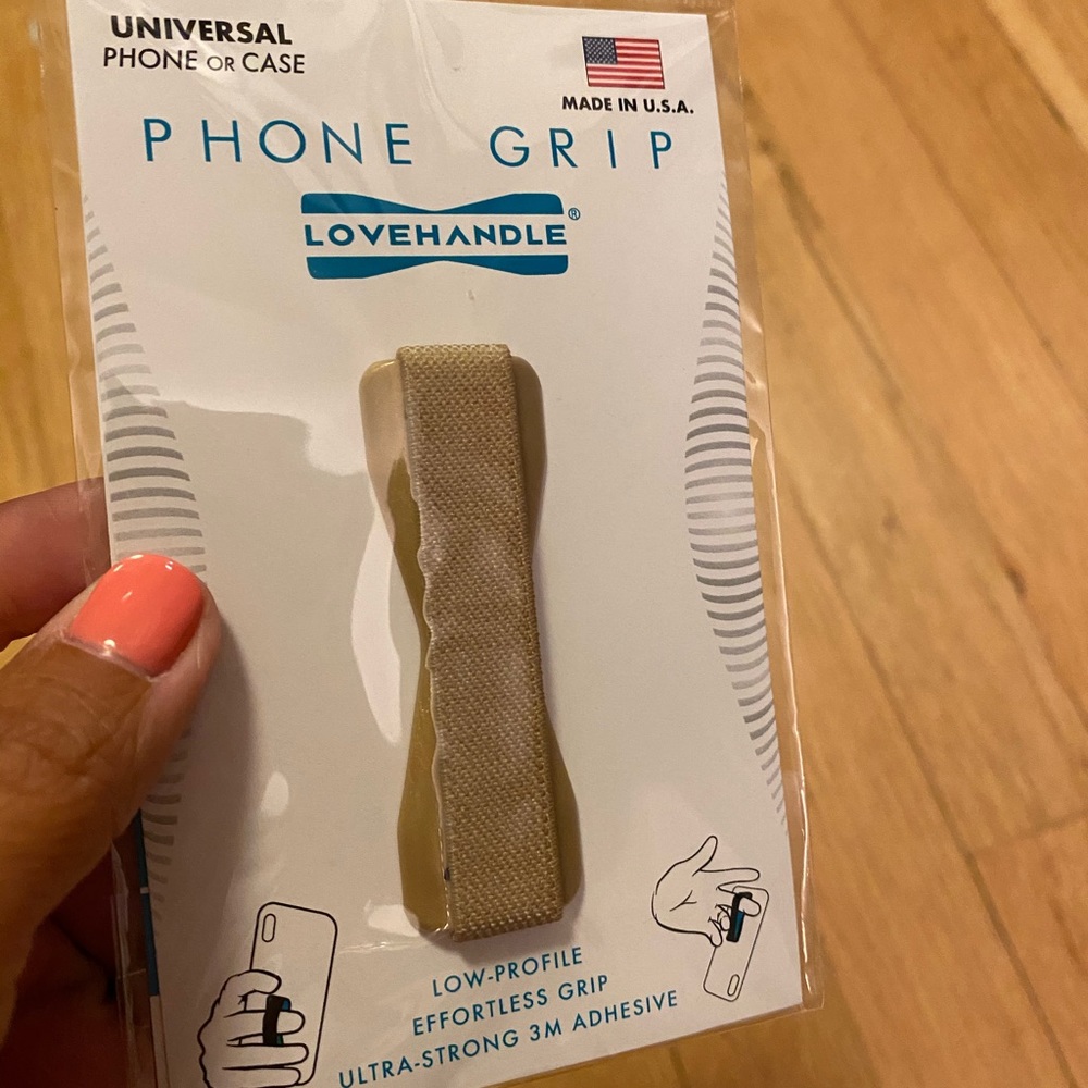 iPhone 11 Pro Max Bundle - Picture 4 of 6